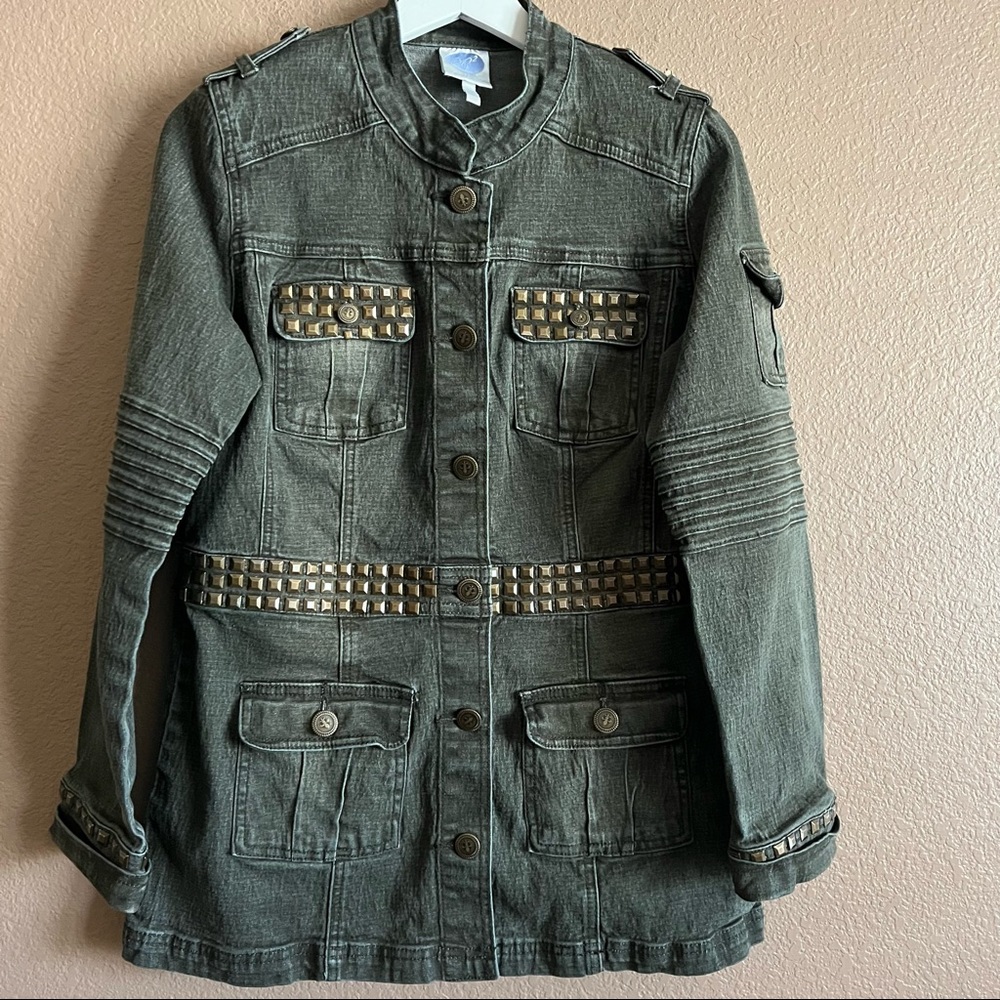 DG2 by Diane Gilman Military Embellished Denim Jacket Size Medium - Picture 2 of 9